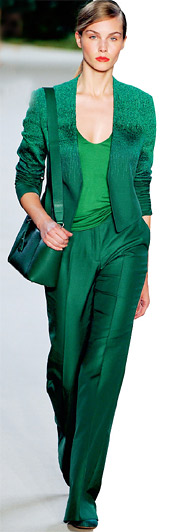 Модные тренды мая 2013. Одежда и аксессуры зеленого цвета.